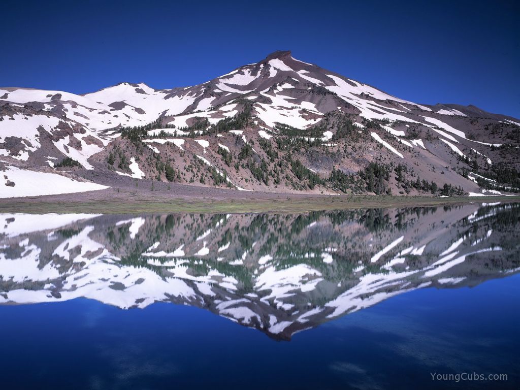South Sister Mountain Reflection in Green Lakes, Three Sisters Wilderness, Oregon